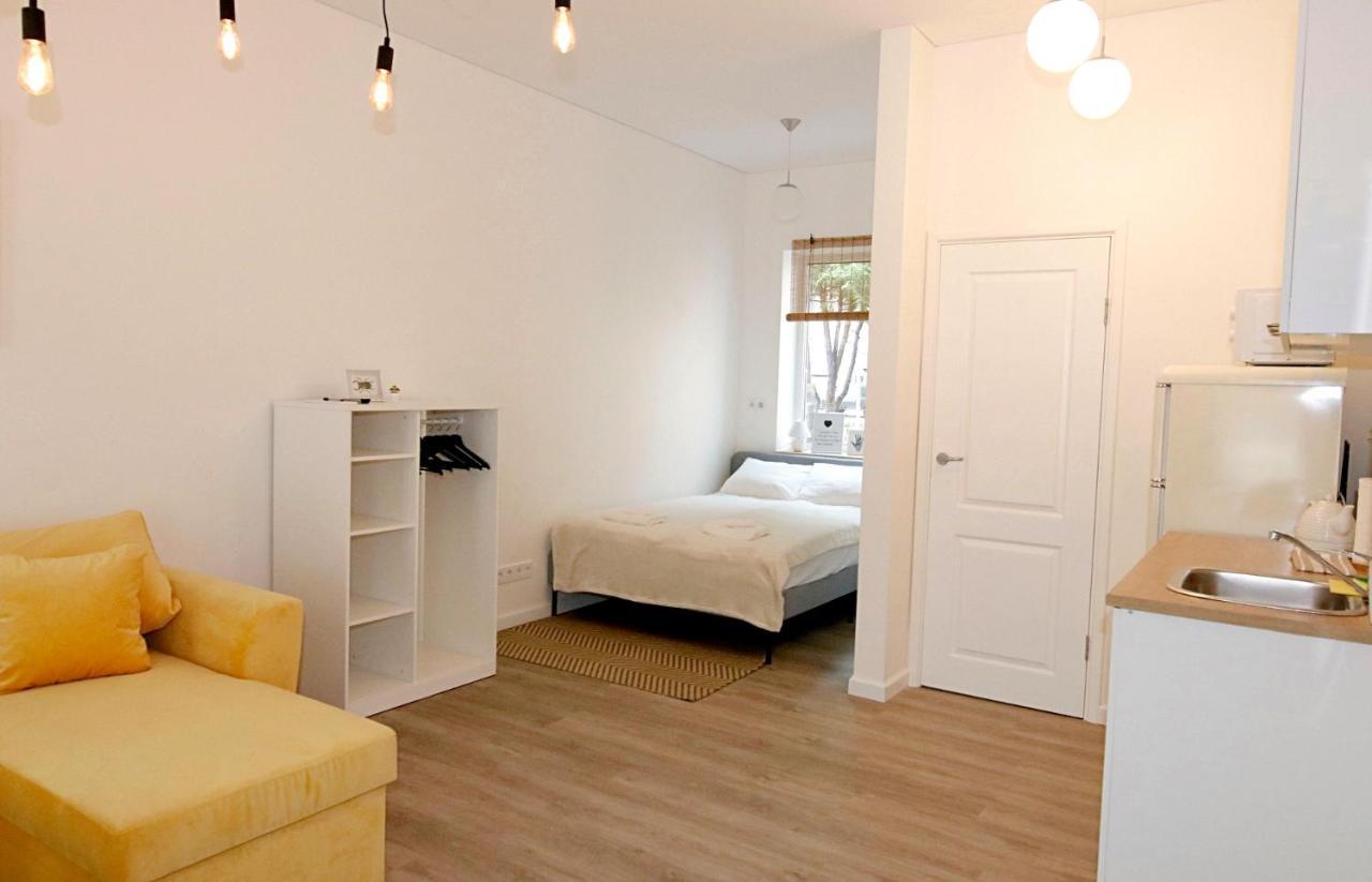 Minimalist Studio Old Town Apartments By Hostlovers Kaunas Buitenkant foto